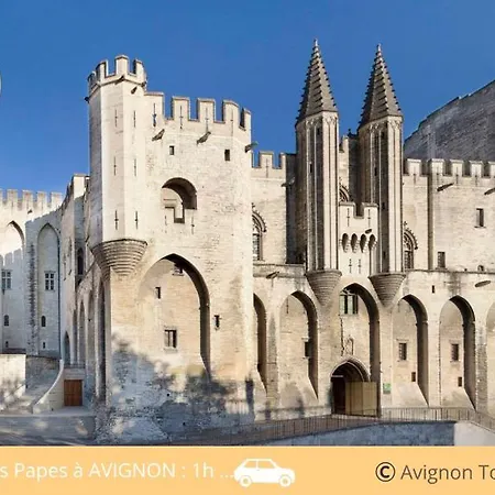 Les De La Chapelle 2